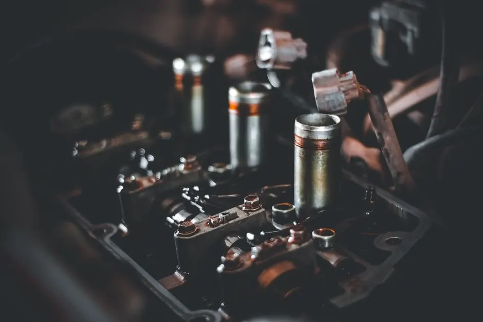 Velas, cabos e peças de motor