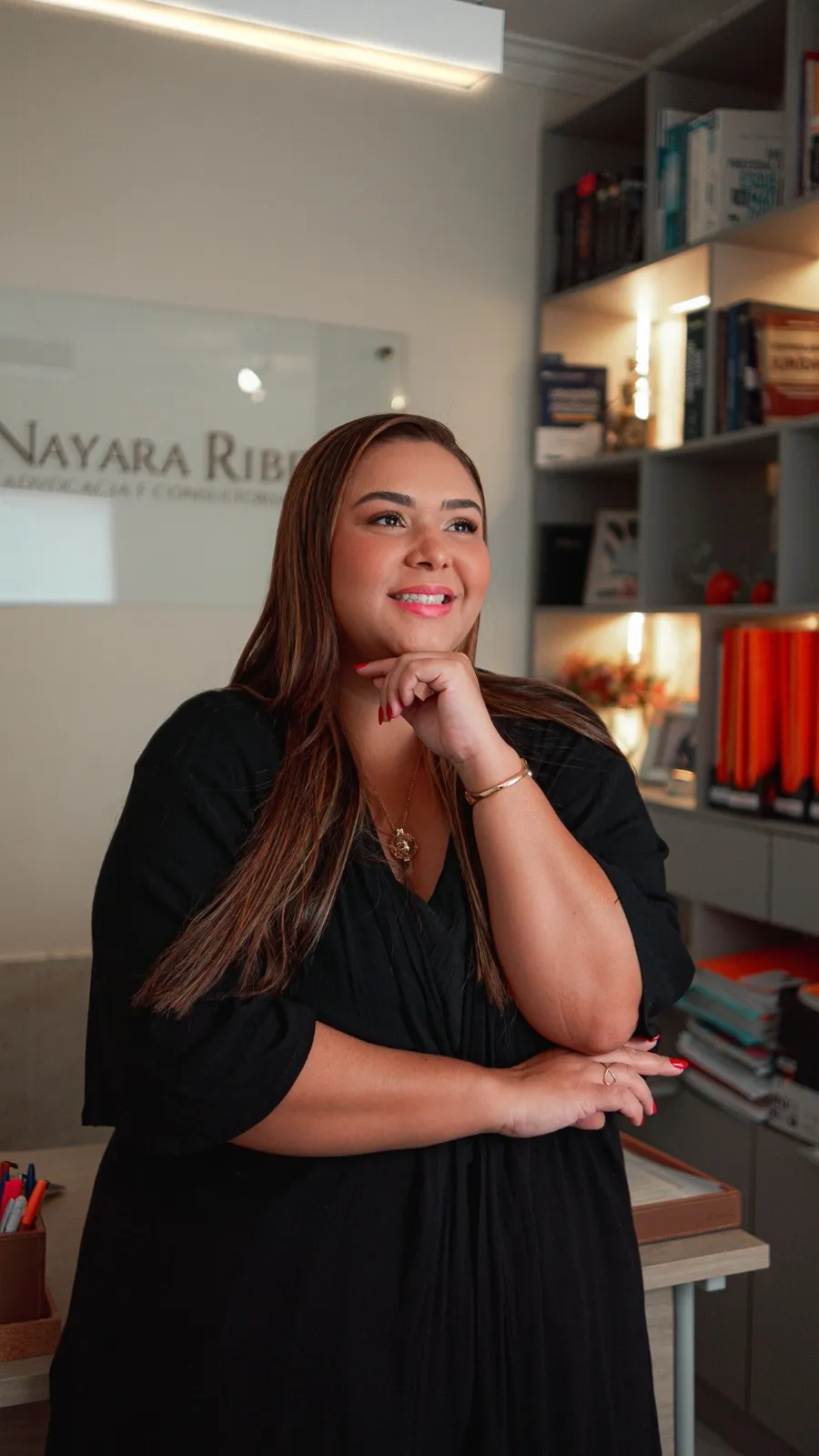 Dra. Nayara Ribeiro no escritório