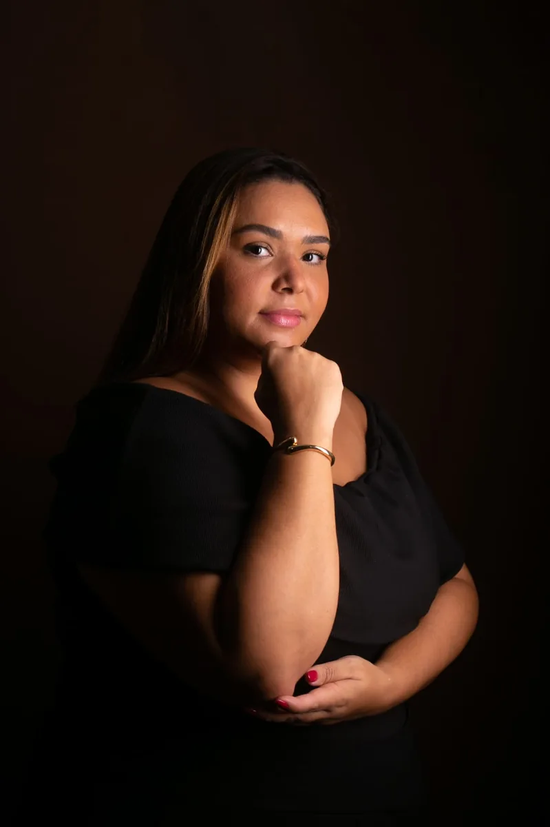 Dra. Nayara Ribeiro — Ensaio Usucapião